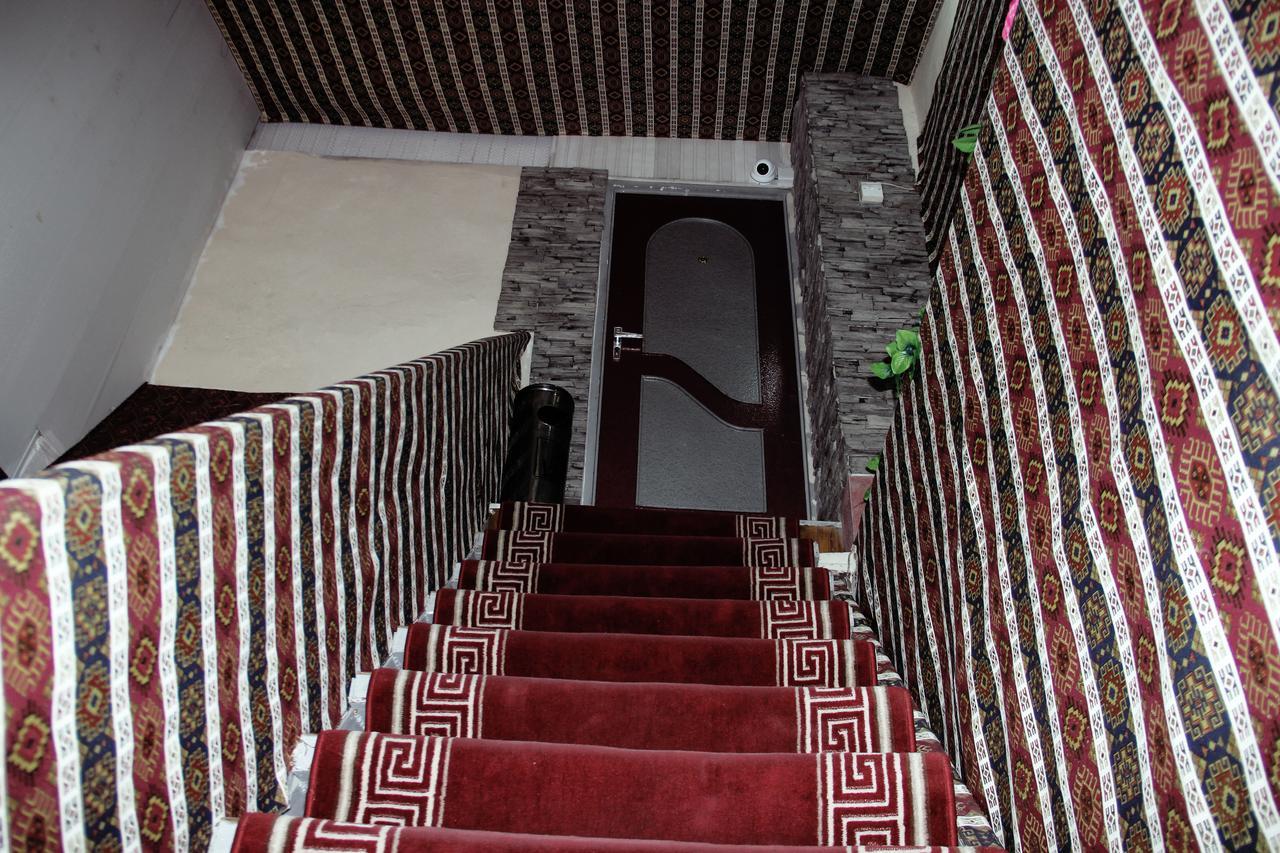 Cth-Baku-Hostel Exterior photo